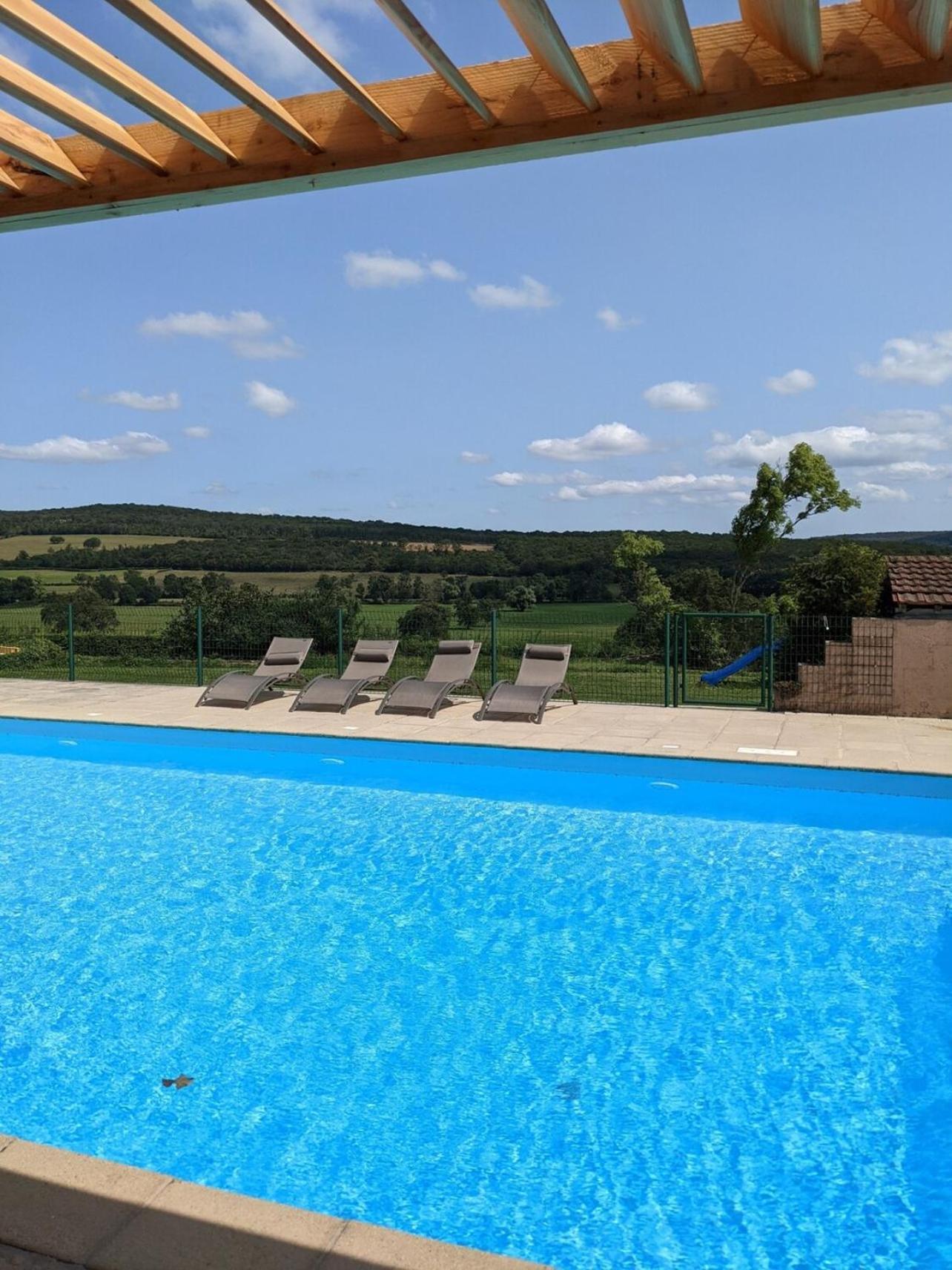 منزل الضيف Sailly  في Small Gte For 2 With Pool In Peaceful Burgundy المظهر الخارجي الصورة